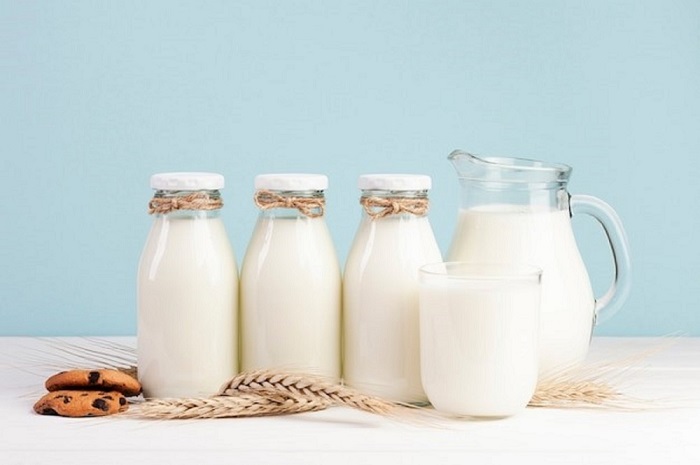 Sữa tươi không đường có nhiều công dụng dưỡng da, nhất là tác dụng dưỡng trắng nâng tone