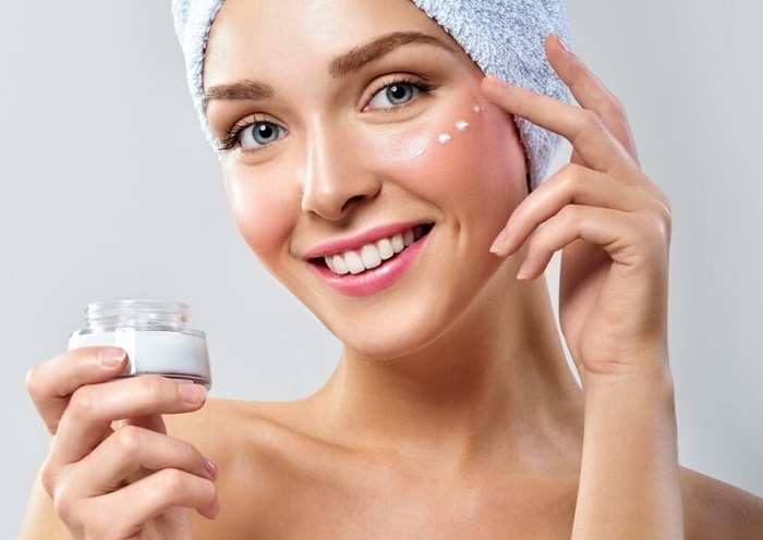 Cẩn trọng khi chọn sản phẩm dưỡng da giúp bạn bảo vệ tốt cho da, dưỡng da lên tone hiệu quả