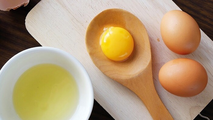 Trứng gà chứa nhiều thành phần dinh dưỡng có lợi có thể dưỡng da sáng mịn hồng hào