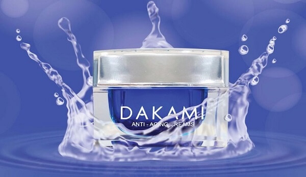 Dakami-II chứa vitamin E, elastin và thạch collagen giúp tái tạo da săn chắc và sáng mịn