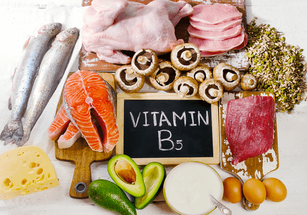 Vitamin B5 có thể liên kết gốc tự do và Peroxit giúp ức chế gia tăng sắc tố và tái tạo da trắng sáng